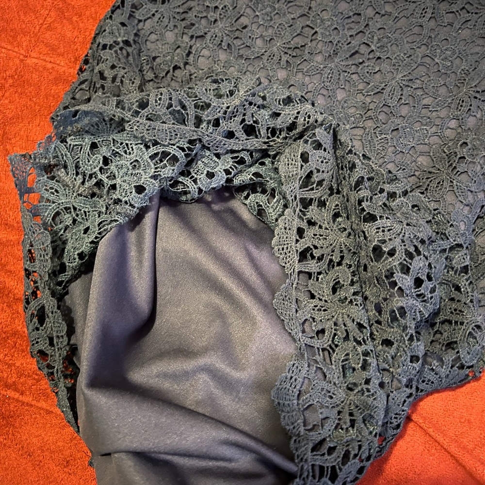 Dress - Picture 5 of 7